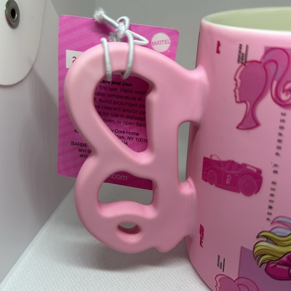 Barbie California Classic  Dream Mug 21 oz Pink - Picture 6 of 12